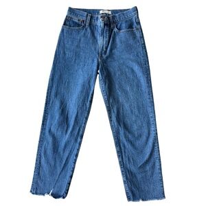 Madewell Women's The perfect vintage  Straight Leg cropped Blue Jeans size 27